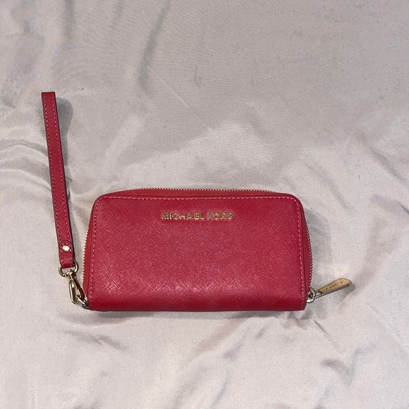 Michael Kors Handbags - Michael Kors wallet